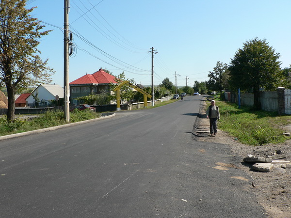 5 Asternere strat uzura str.Tudor Vladimirescu 3.jpg